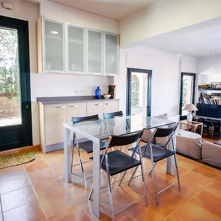 Girorooms Gaziel Holiday home