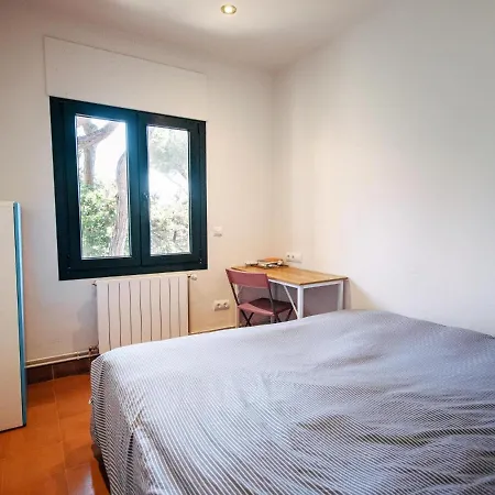 Girorooms Gaziel Holiday home